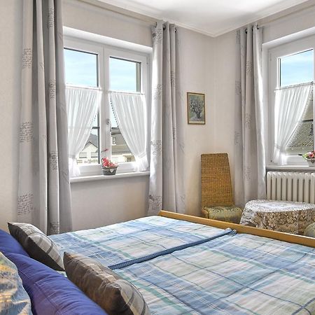 Pension "Haus Am Walde" Brodenbach, Mosel Экстерьер фото