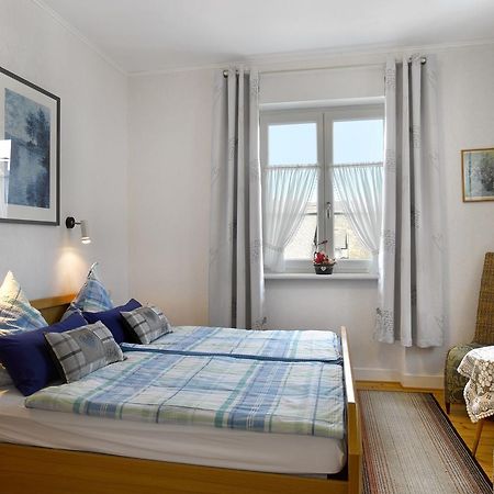 Pension "Haus Am Walde" Brodenbach, Mosel Экстерьер фото