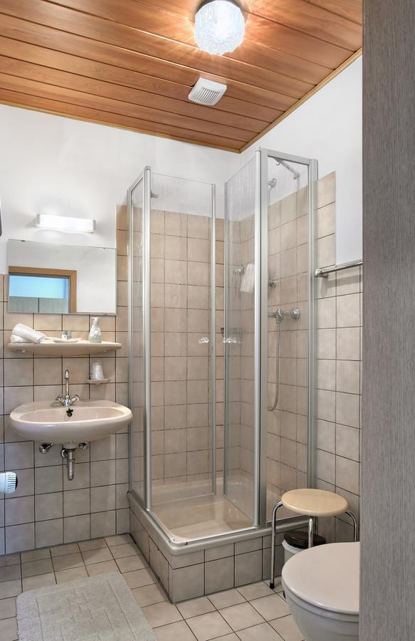 Pension "Haus Am Walde" Brodenbach, Mosel Экстерьер фото